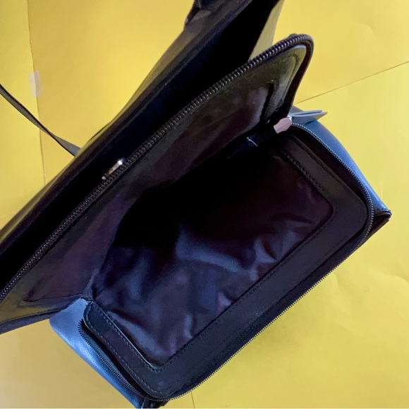 NICHOLE MILLER BLACK SHOULDER HAND BAG - Picture 5 of 7